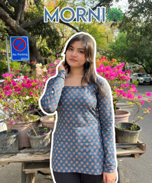 morni buti print square neck backless short kurti