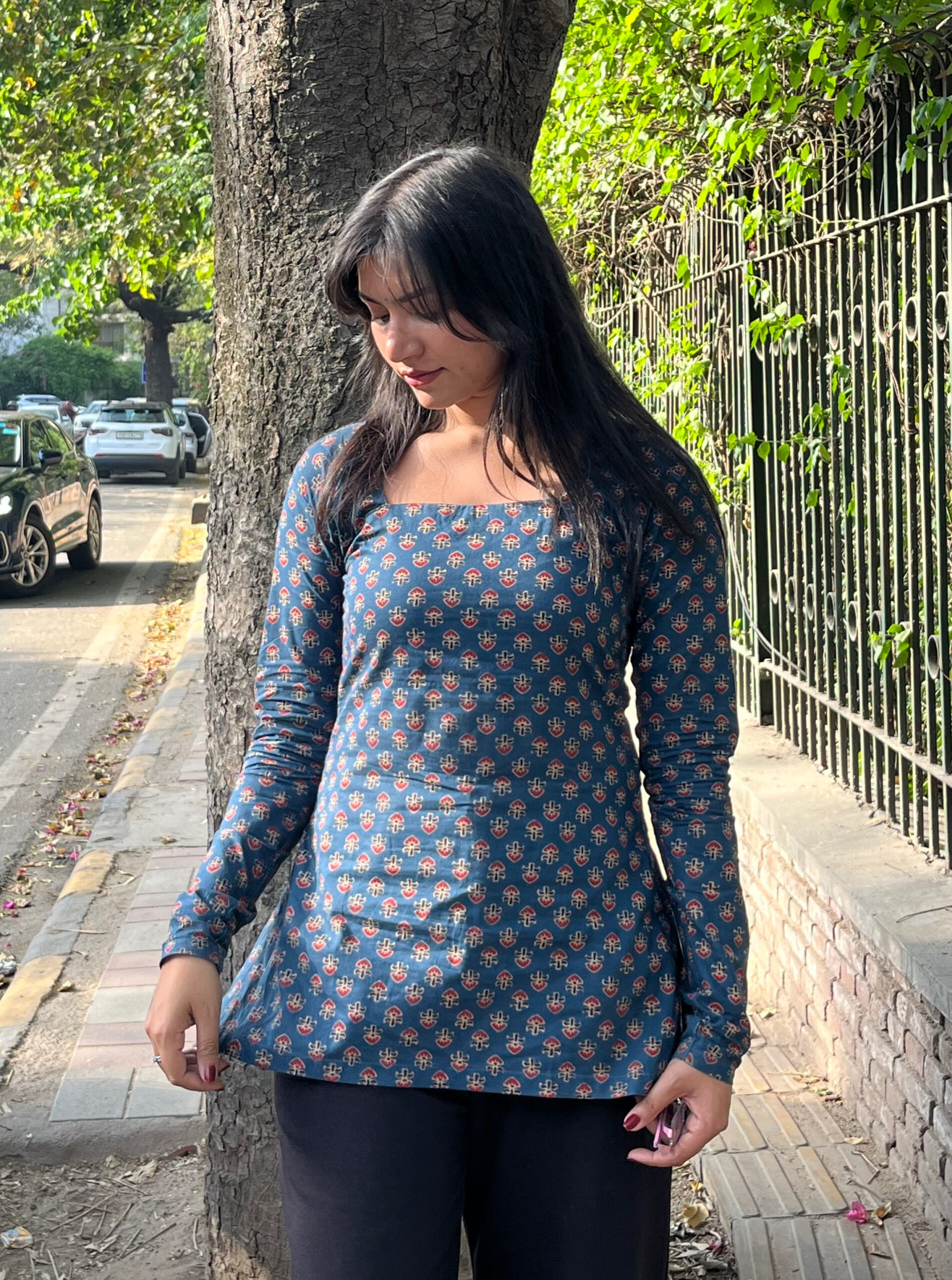 morni buti print square neck backless short kurti morni buti print square neck backless short kurti