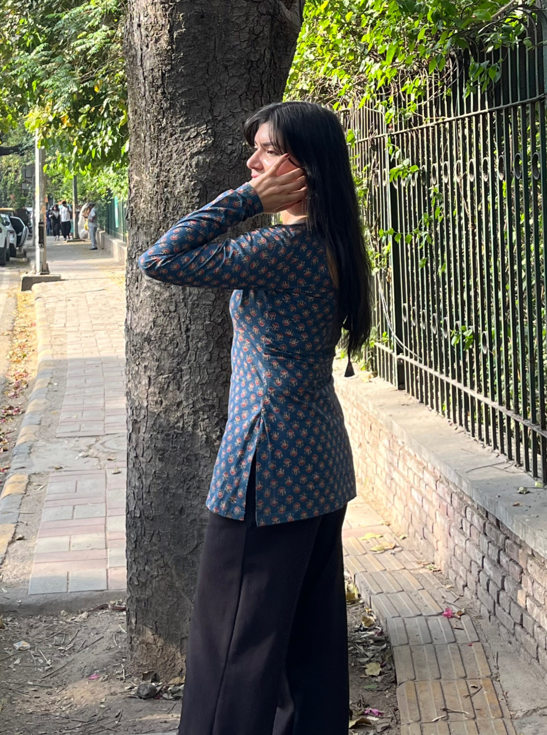 morni buti print square neck backless short kurti morni buti print square neck backless short kurti